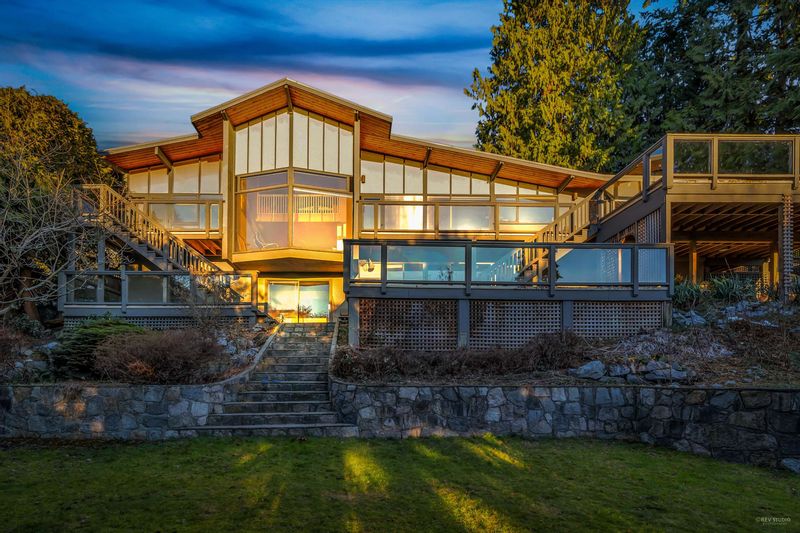 FEATURED LISTING: 2670 ROSEBERY Avenue West Vancouver