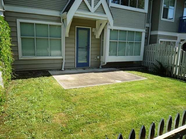 Main Photo: 30 12099 237TH Street in Maple Ridge: East Central Townhouse for sale in "GABRIOLA" : MLS®# V906934