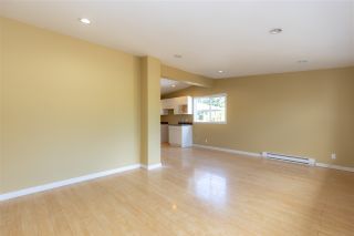 Photo 10: 29858 FRASER Highway in Abbotsford: Aberdeen House for sale : MLS®# R2477913