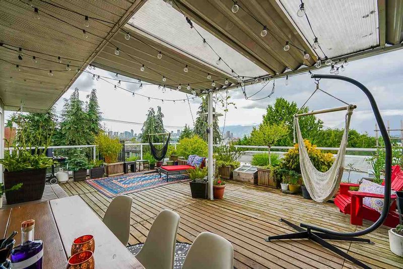 FEATURED LISTING: 418 - 711 6TH Avenue East Vancouver