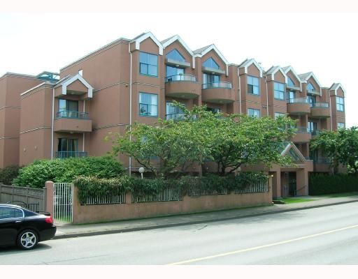 FEATURED LISTING: 201 - 988 w 16th Avenue Vancouver