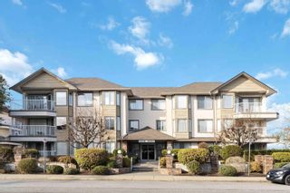 Photo 2: 205 33401 MAYFAIR Avenue in Abbotsford: Central Abbotsford Condo for sale in "Mayfair Gardens" : MLS®# R2860022