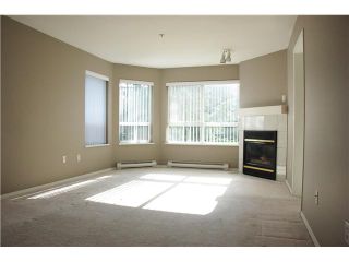 Photo 4: 301 2439 WILSON Avenue in Port Coquitlam: Central Pt Coquitlam Condo for sale in "AVEBURY POINT" : MLS®# V897147