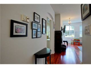 Photo 3: 109 5835 HAMPTON Place in Vancouver: University VW Condo for sale in "ST. JAMES HOUSE" (Vancouver West)  : MLS®# V1122773