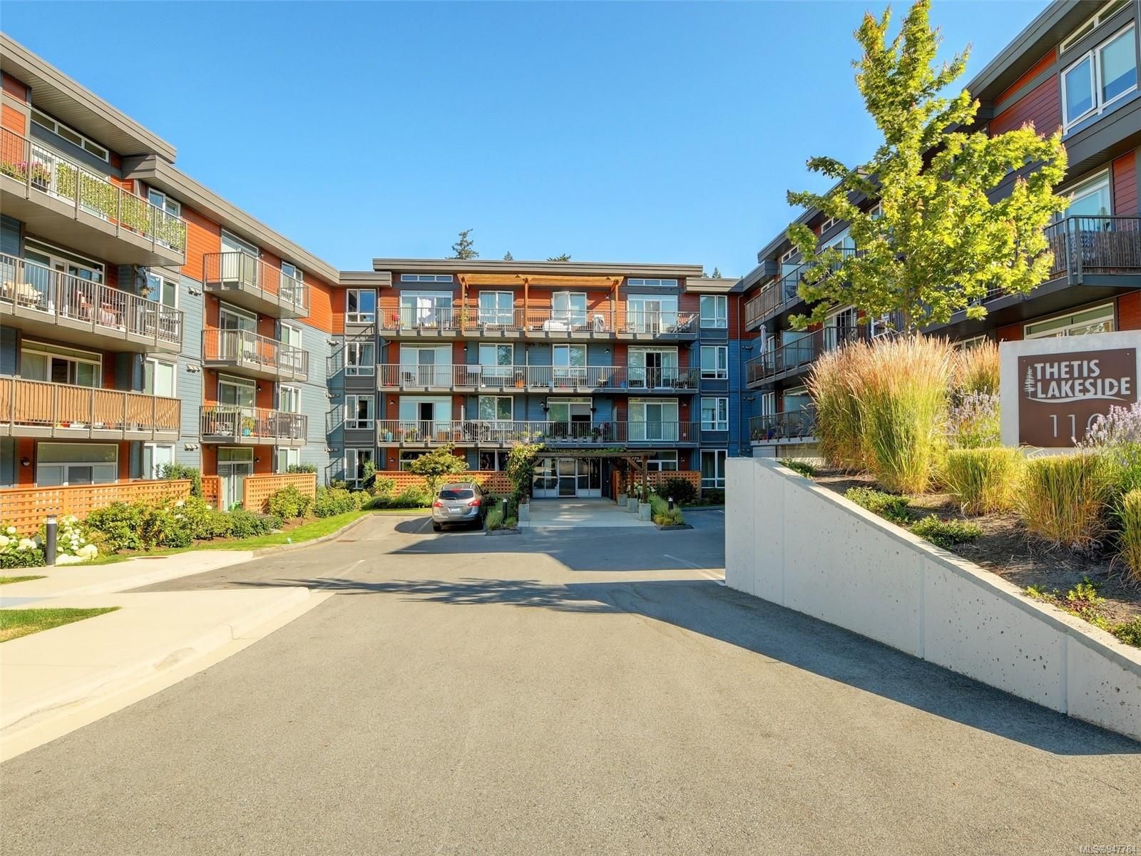 Main Photo: 313 110 Presley Pl in View Royal: VR Six Mile Condo for sale : MLS®# 947784