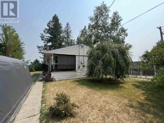 Photo 5: 796 VAUGHAN STREET in Quesnel: House for sale : MLS®# R2796908