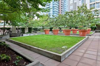 Photo 28: 1702 989 RICHARDS Street in Vancouver: Downtown VW Condo for sale in "Mondrian I" (Vancouver West)  : MLS®# R2765917