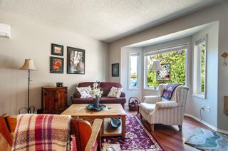 Photo 2: 749 Eland Dr in Campbell River: CR Campbell River Central House for sale : MLS®# 881512