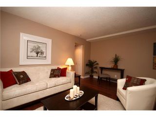Main Photo: 7 605 67 Avenue SW in CALGARY: Kingsland Condo for sale (Calgary)  : MLS®# C3446570