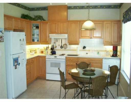 Photo 2: Photos: 135 3098 GUILDFORD WY in Coquitlam: North Coquitlam Condo for sale in "MARLBOROUGH HOUSE" : MLS®# V579922