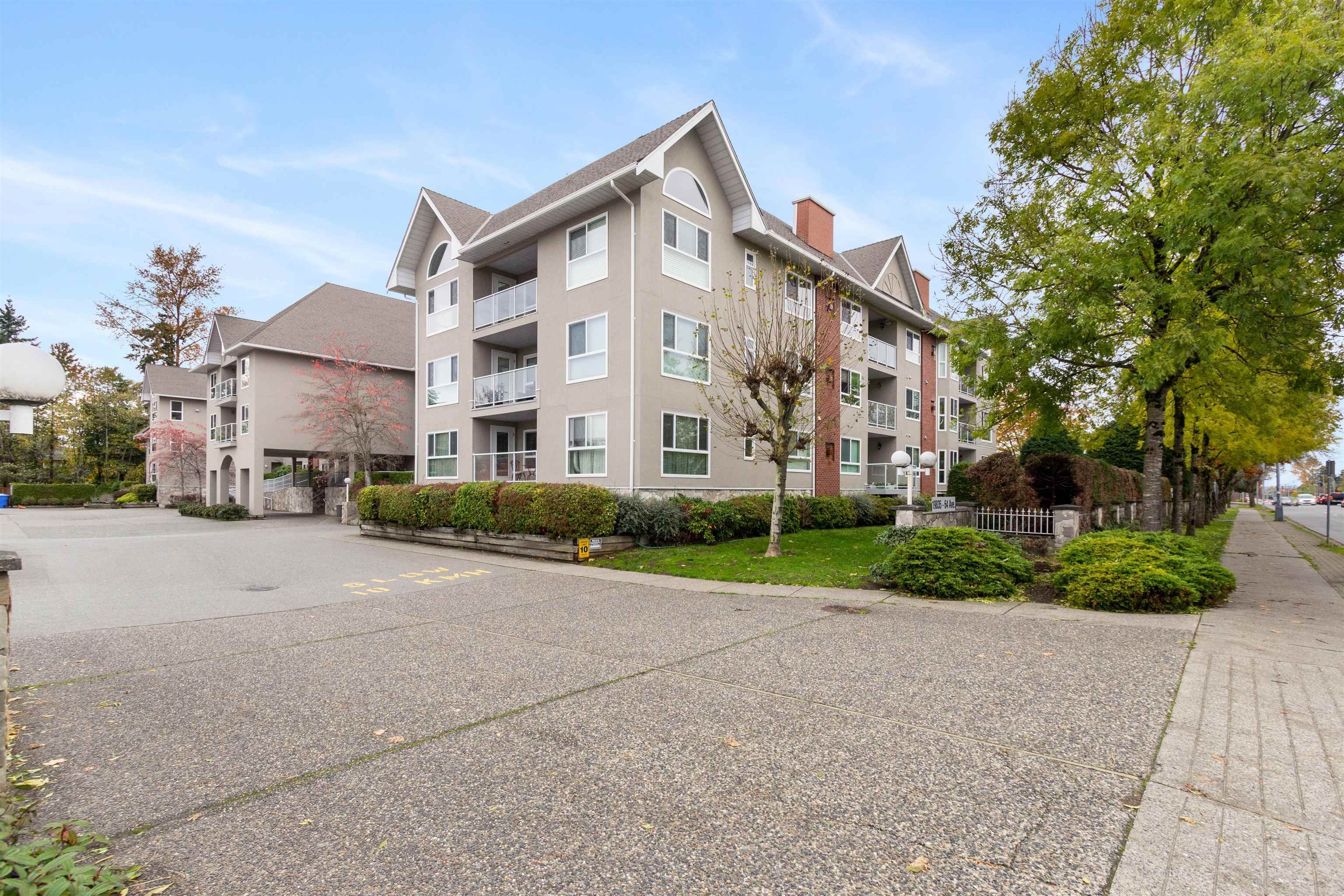 Main Photo: 112 19835 64 Avenue in Langley: Willoughby Heights Condo for sale : MLS®# R2835705
