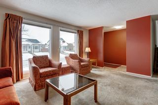 Photo 4: 36 Woodbrook Way SW in Calgary: Woodbine Detached for sale : MLS®# A2012960