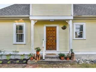 Photo 4: 21198 WICKLUND Avenue in Maple Ridge: Northwest Maple Ridge House for sale : MLS®# R2506044