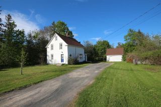 Photo 1: 1894 HIGHWAY 359 in Centreville: 404-Kings County Residential for sale (Annapolis Valley)  : MLS®# 202009040