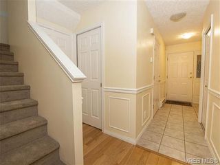 Photo 16: 2 1241 Santa Rosa Ave in VICTORIA: SW Strawberry Vale Row/Townhouse for sale (Saanich West)  : MLS®# 725343