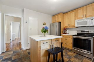 Photo 6: 2472 MATHERS Avenue in West Vancouver: Dundarave House for sale : MLS®# R2867586