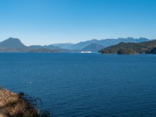 Photo 4: 302 SHOAL Lookout in Gibsons: Gibsons & Area Land for sale in "The Bluff" (Sunshine Coast)  : MLS®# R2859938