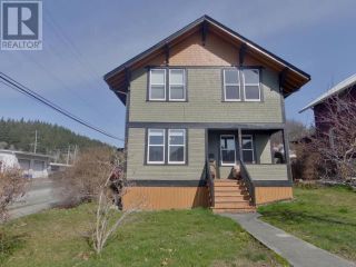 Photo 1: 6277 POPLAR STREET in Powell River: House for sale : MLS®# 17161