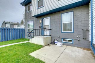 Photo 2: 63 6440 4 Street NW in Calgary: Thorncliffe Row/Townhouse for sale : MLS®# A1211435