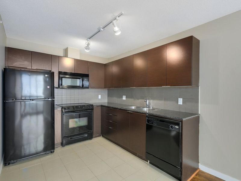 FEATURED LISTING: 2301 - 13618 100 Avenue Surrey
