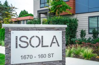 Photo 2: 10 1670 160 Street in Surrey: King George Corridor Townhouse for sale in "Isola" (South Surrey White Rock)  : MLS®# R2624791