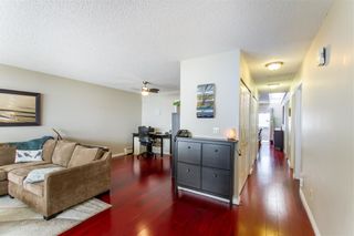 Photo 4: 8870 LARKFIELD Drive in Burnaby: Forest Hills BN Townhouse for sale in "Primrose Hill" (Burnaby North)  : MLS®# R2429647