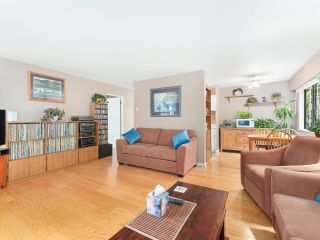 Photo 5: 201 120 E 4TH Street in North Vancouver: Lower Lonsdale Condo for sale in "EXCELSIOR HOUSE" : MLS®# R2735058