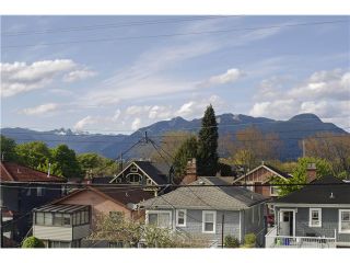 Photo 20: 2651 TRIUMPH Street in Vancouver: Hastings East House for sale in "HASTINGS SUNRISE" (Vancouver East)  : MLS®# V1118786
