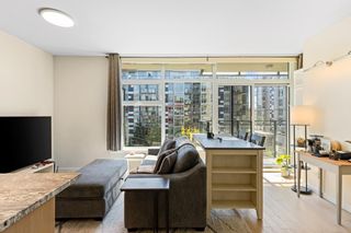 Photo 1: 513 38 W 1ST Avenue in Vancouver: False Creek Condo for sale in "THE ONE" (Vancouver West)  : MLS®# R2880072