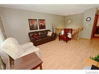 Photo 5: 6 BRUCE Place in Regina: Normanview Single Family Dwelling for sale (Regina Area 02)  : MLS®# 549323