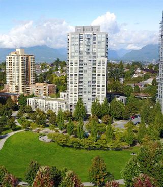 Photo 3: 705 3663 CROWLEY Drive in Vancouver: Collingwood VE Condo for sale in "LATITUDE" (Vancouver East)  : MLS®# R2208070