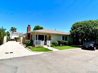 Photo 2: CORONADO VILLAGE House for sale : 2 bedrooms : 909 1st Street in Coronado