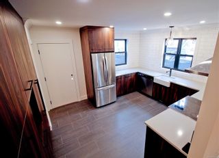 Photo 7: 1016 North Park St in Victoria: Vi Fernwood Full Duplex for sale : MLS®# 962467