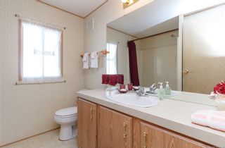 Photo 18: 111 17 Chief Robert Sam Lane in View Royal: VR Glentana Manufactured Home for sale : MLS®# 860343