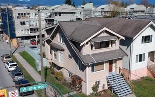 Photo 2: 3269 W 10TH Avenue in Vancouver: Kitsilano House for sale (Vancouver West)  : MLS®# R2867480