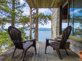 Photo 16: 262 PHILLIMORE POINT Road: Galiano Island House for sale (Islands-Van. & Gulf)  : MLS®# R2807780