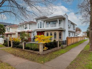 Photo 1: 497 E 21ST Avenue in Vancouver: Fraser VE House for sale in "Fraser" (Vancouver East)  : MLS®# R2631609