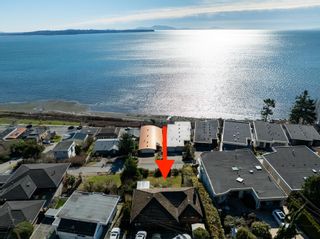 Main Photo: 14507 SUNSET Drive: White Rock House for sale in "West White Rock" (South Surrey White Rock)  : MLS®# R2853088