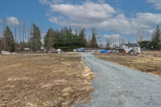 Photo 4: 29045 FRASER Highway in Abbotsford: Aberdeen House for sale : MLS®# R2853063