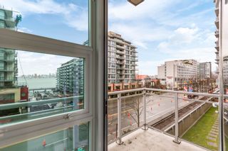 Photo 23: 305 188 E ESPLANADE in North Vancouver: Lower Lonsdale Townhouse for sale in "Esplanade at the Pier" : MLS®# R2633083