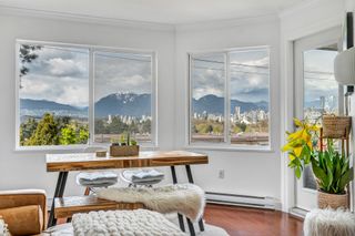 Photo 3: 304 2057 W 3RD Avenue in Vancouver: Kitsilano Condo for sale in "The Sausalito" (Vancouver West)  : MLS®# R2683629