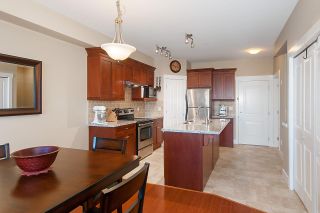 Photo 3: 204 7908 GRAHAM Avenue in Burnaby: East Burnaby Townhouse for sale in "SIXTH STREET VILLA" (Burnaby East)  : MLS®# R2248769