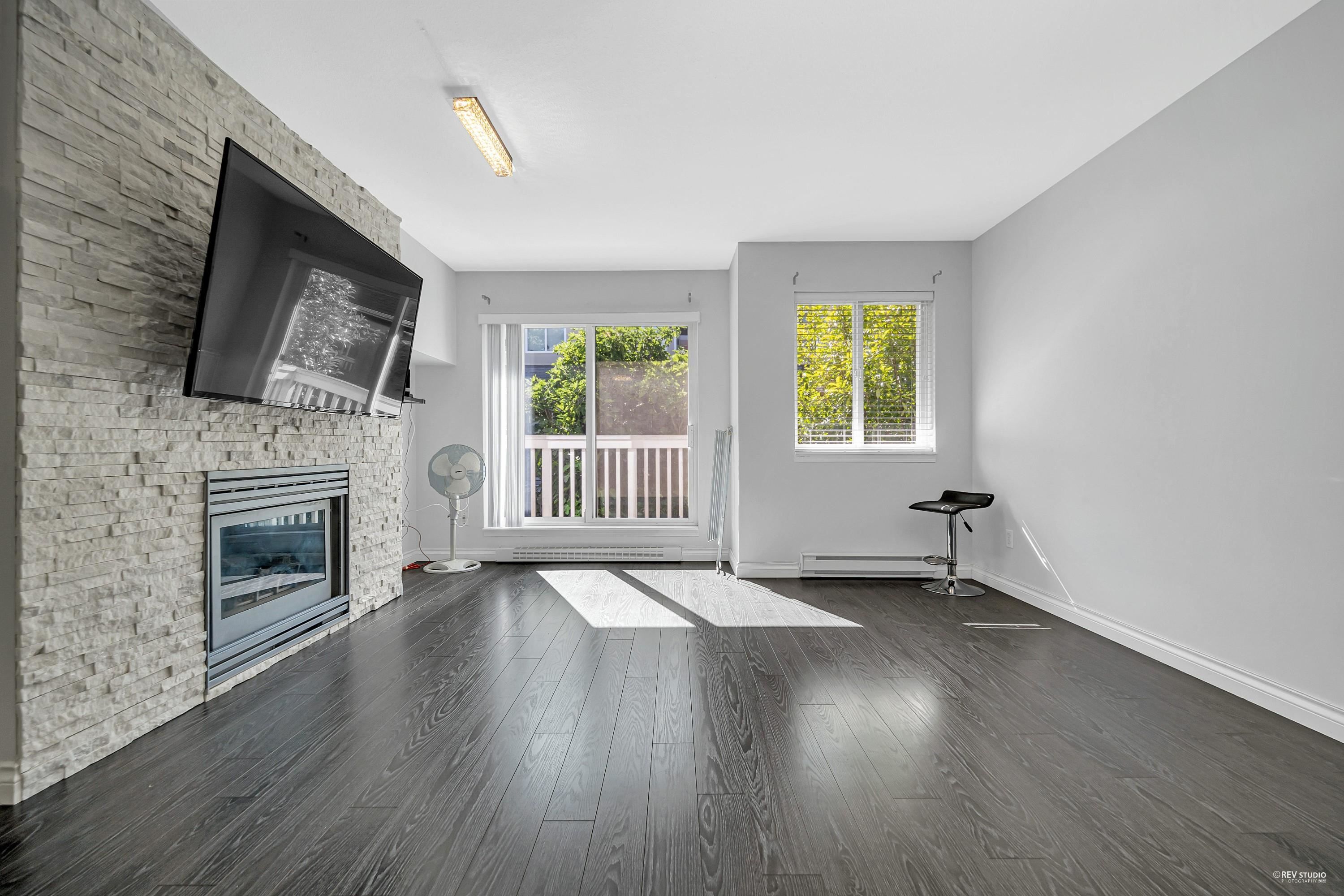Main Photo: 79 7831 GARDEN CITY Road in Richmond: Brighouse South Townhouse for sale : MLS®# R2789096