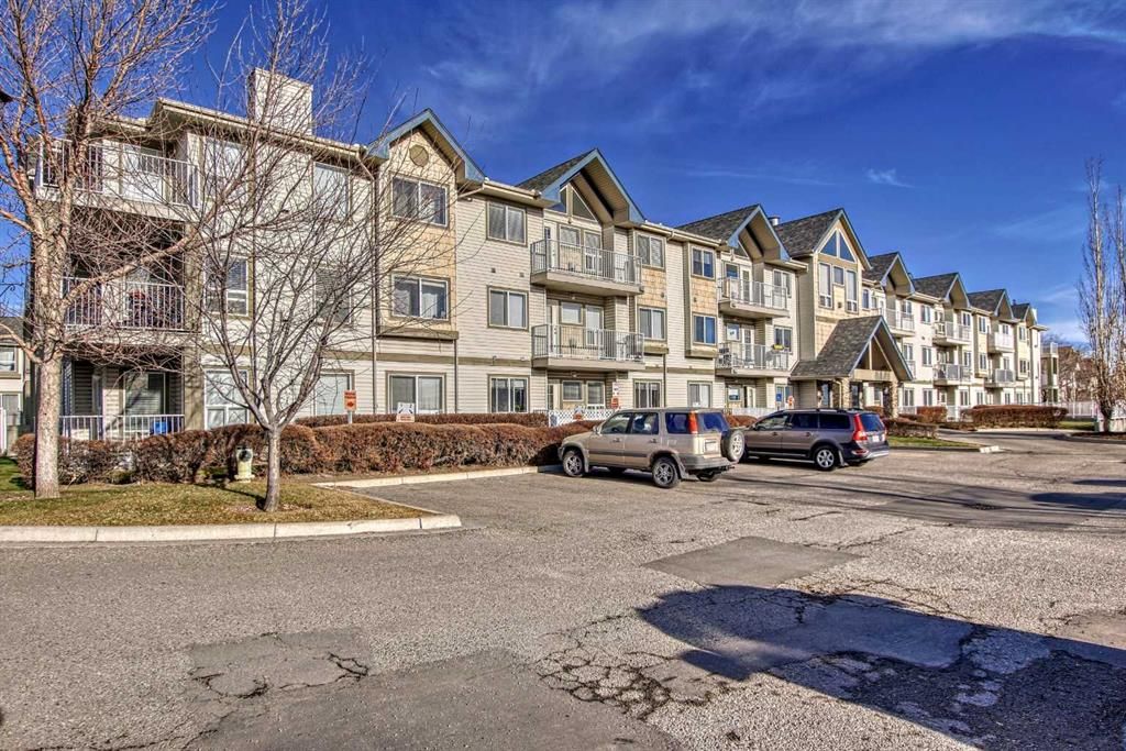 Main Photo: 114 7 Harvest Gold Manor NE in Calgary: Harvest Hills Apartment for sale : MLS®# A2093308