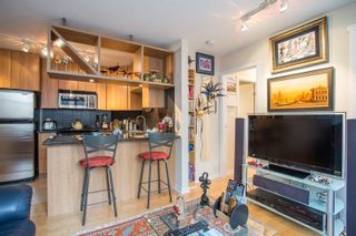 Photo 12: 302 1010 RICHARDS Street in Vancouver: Yaletown Condo for sale in "The Gallery" (Vancouver West)  : MLS®# R2246691