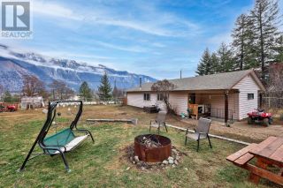 Photo 17: 725/721 COLUMBIA STREET in Lillooet: House for sale : MLS®# 176822