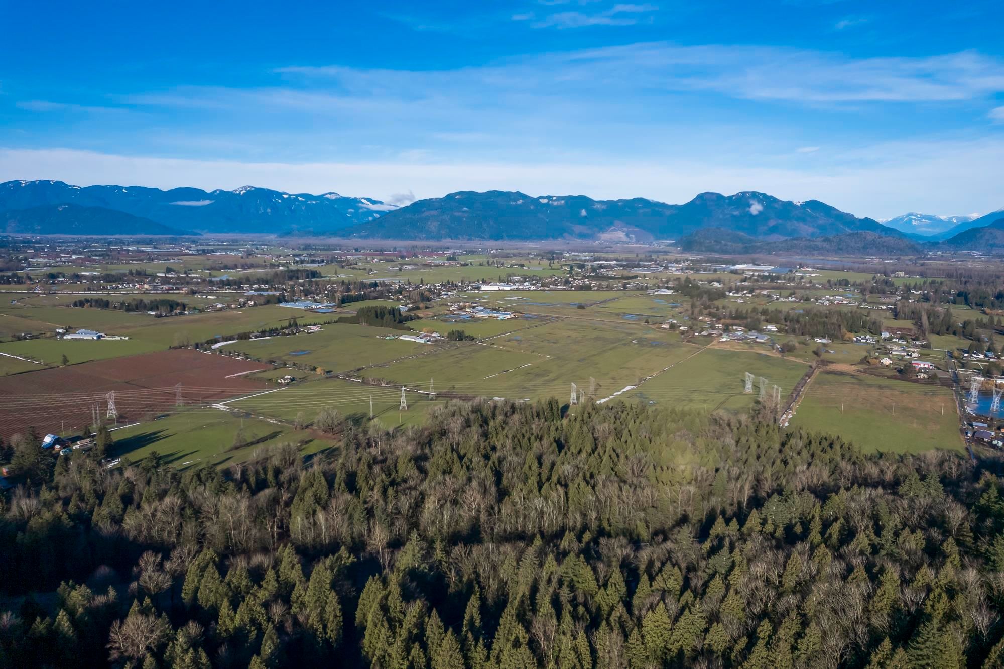 Main Photo: 51860 HACK-BROWN Road in Chilliwack: Eastern Hillsides House for sale : MLS®# R2717640