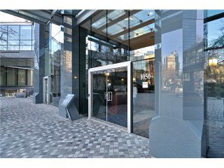 Photo 9: 2806 1050 BURRARD Street in Vancouver: Downtown VW Condo for sale in "WALL CENTRE" (Vancouver West)  : MLS®# V966215