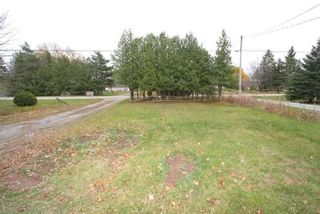 Photo 8: 208 Mcguire Beach Road in Kawartha Lakes: Rural Carden House (Bungalow) for sale : MLS®# X4970159