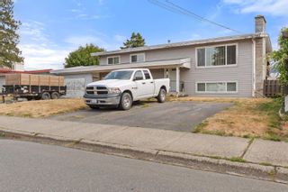 Photo 2: 5768 CLOVER Drive in Sardis: Vedder Crossing House for sale : MLS®# R2804078